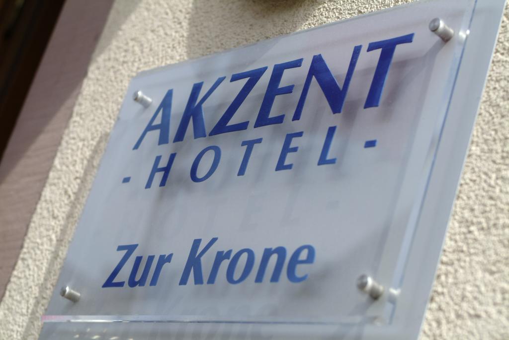 AKZENT Hotel Krone Helmstadt Buitenkant foto